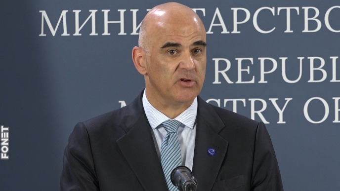 Važno poverenje u institucije